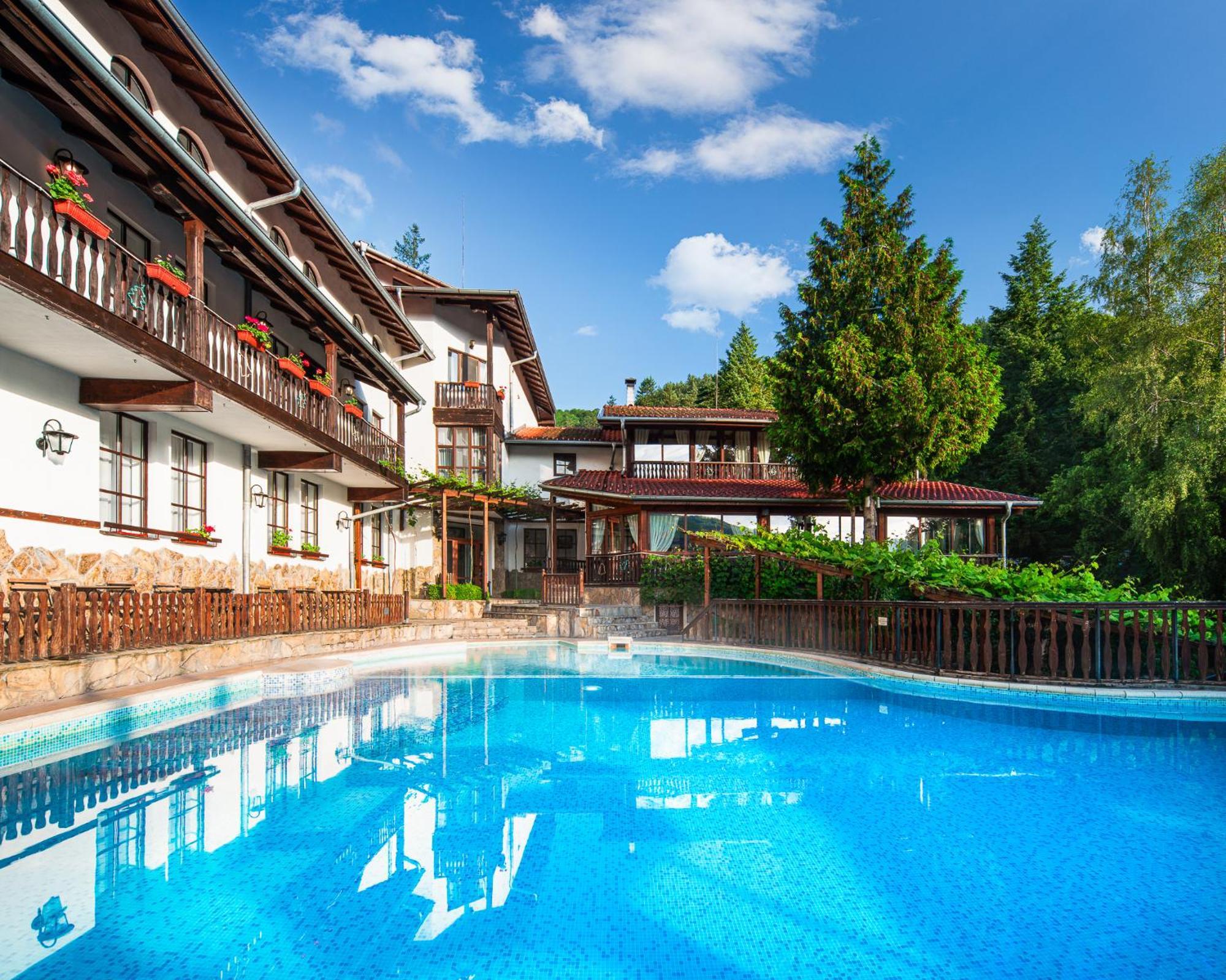Hotel Alfaresort Thermal Chiflika Buitenkant foto